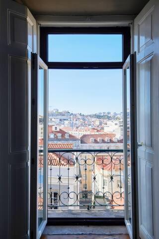 Central & Calm With Great View Lisboa Екстериор снимка